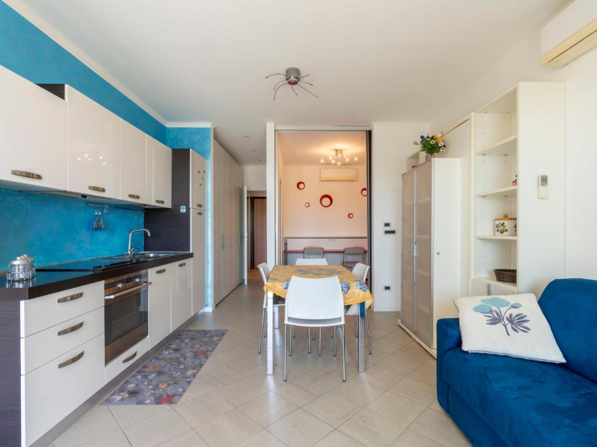 Apartment Blue Moon By Interhome Santo Stefano al Mare Zewnętrze zdjęcie